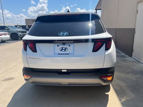 2025 Hyundai TUCSON SE