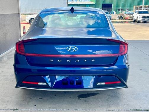 2021 Hyundai SONATA SE