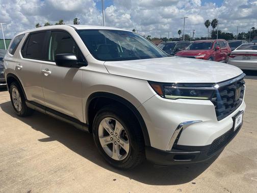 2023 Honda Pilot 2WD LX