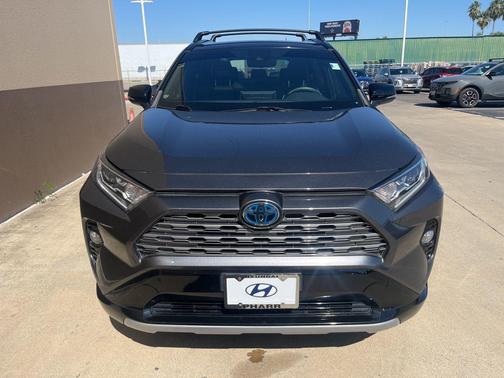 2021 Toyota RAV4 Hybrid SE