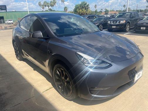 2023 Tesla Model Y Long Range Dual Motor All-Wheel Drive