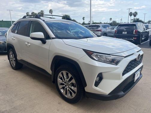 2021 Toyota RAV4 XLE Premium