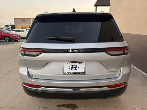 2023 Jeep Grand Cherokee Laredo