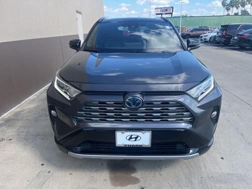 2019 Toyota RAV4 Hybrid SE