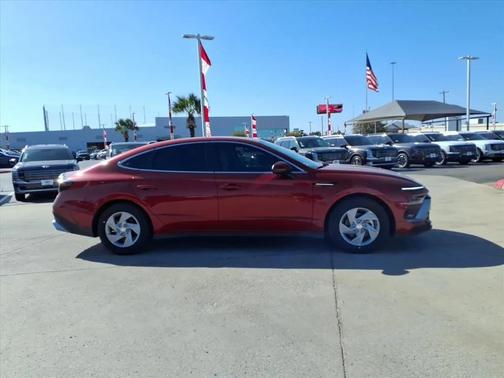 2025 Hyundai SONATA SE