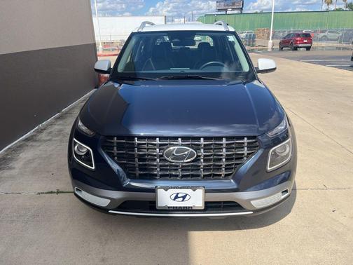 2025 Hyundai VENUE Limited