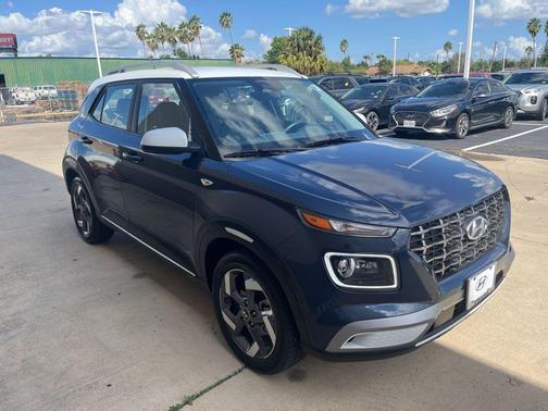 2025 Hyundai VENUE Limited