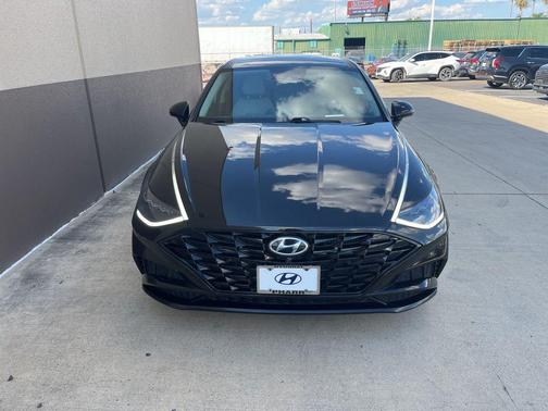 2021 Hyundai SONATA Limited