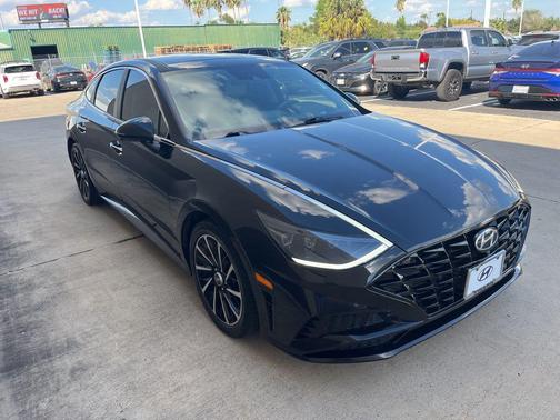 2021 Hyundai SONATA Limited