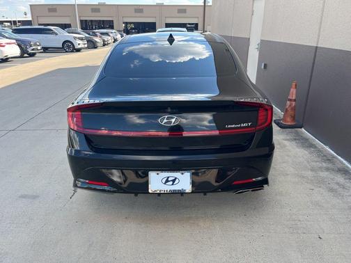 2021 Hyundai SONATA Limited