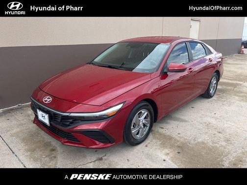 2025 Hyundai ELANTRA SE
