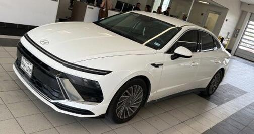 2024 Hyundai SONATA Hybrid SEL