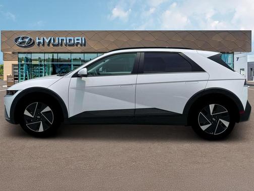 2025 Hyundai IONIQ 5 SEL