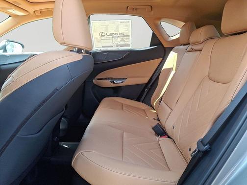 2025 Lexus NX 450h+ Luxury