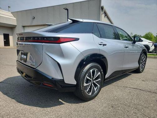 2024 Lexus RZ 450e Premium