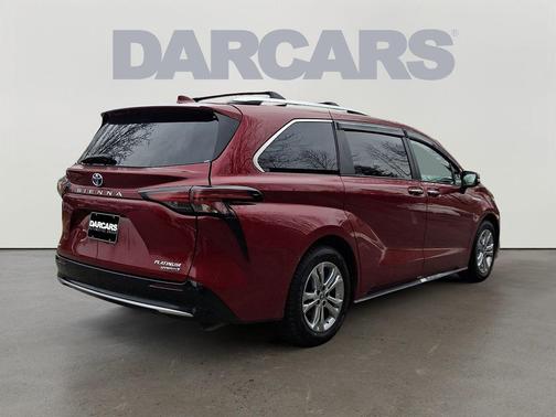 2022 Toyota Sienna Platinum