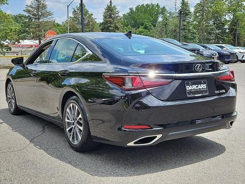 2022 Lexus ES 350 Base