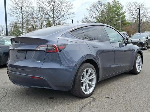 2023 Tesla Model Y Long Range Dual Motor All-Wheel Drive