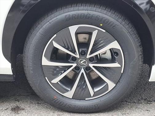 2025 Lexus RZ 450e Premium