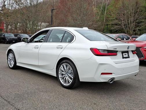 2024 BMW 330 i xDrive
