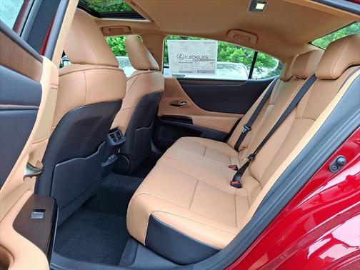2025 Lexus ES 350 Base