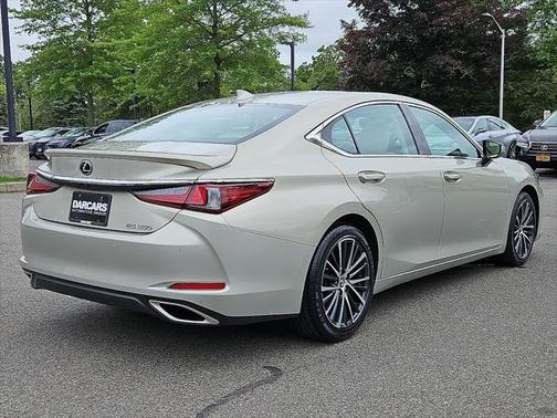 2022 Lexus ES 350 Premium