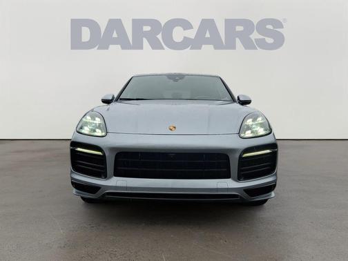 Dolomite Silver Metallic 2021 Porsche Cayenne GTS