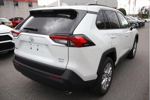 2024 Toyota RAV4 XLE Premium
