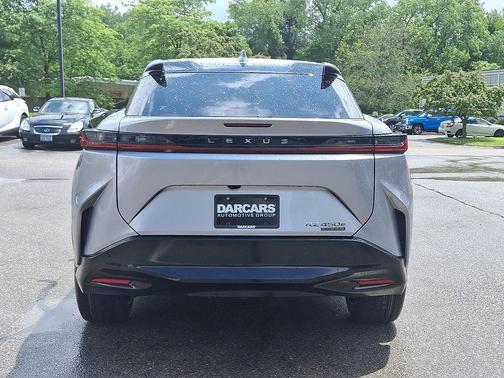 2023 Lexus RZ 450e Luxury