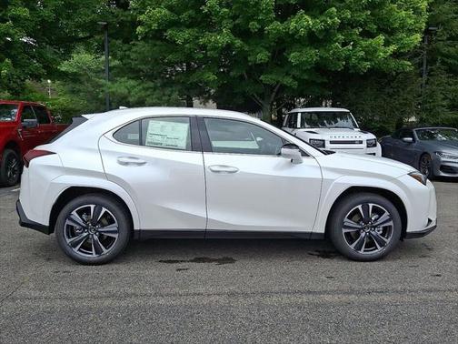 2025 Lexus UX 300h Premium