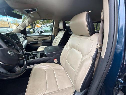 Patriot Blue Pearlcoat 2021 RAM 1500 Limited