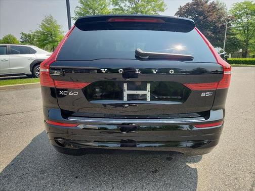 2023 Volvo XC60 B5 Core
