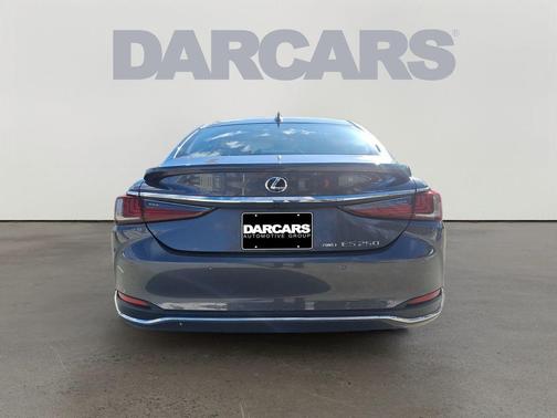 2023 Lexus ES 250 Base