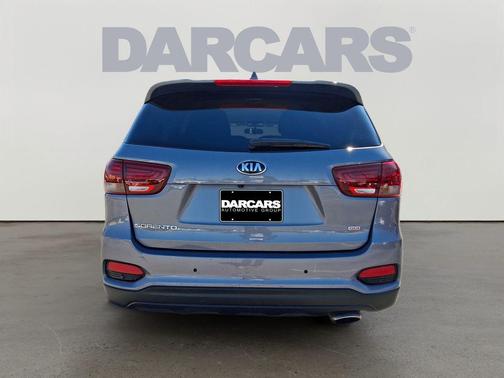 Everlasting Silver 2019 Kia Sorento LX