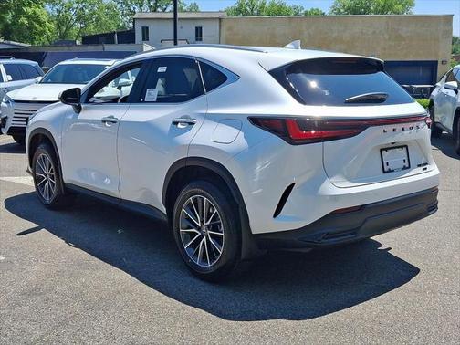 2025 Lexus NX 350h Premium