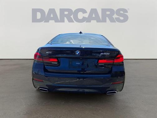 Carbon Black Metallic 2022 BMW 540 i xDrive