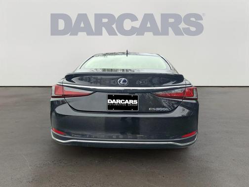 2019 Lexus ES 300h Luxury