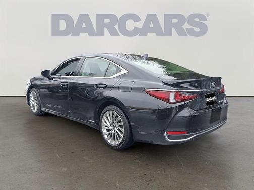 2019 Lexus ES 300h Luxury
