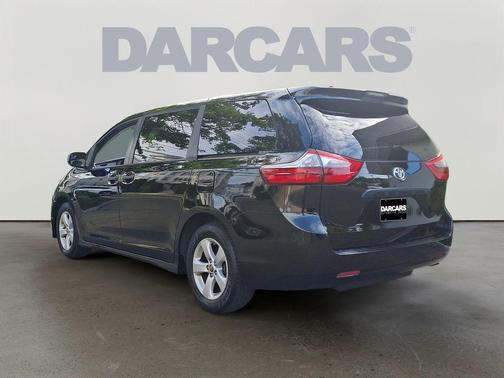 2020 Toyota Sienna SE