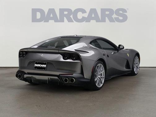 2018 Ferrari 812 Superfast Base
