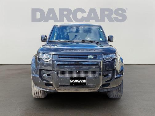 2024 Land Rover Defender 130 P400 X-Dynamic SE
