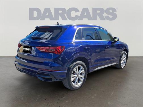 Navarra Blue Metallic 2022 Audi Q3 45 S line Premium