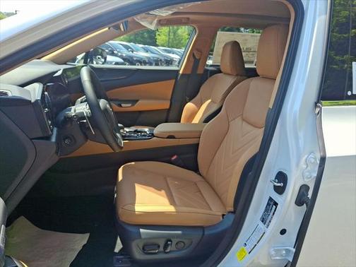 2025 Lexus NX 450h+ Luxury