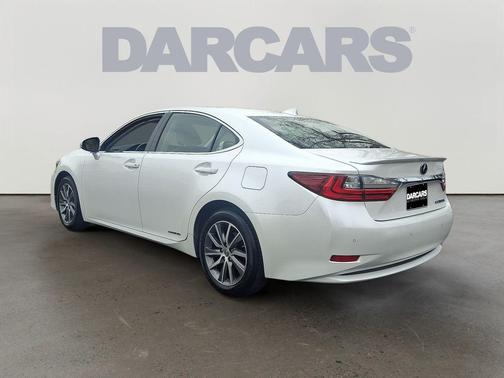 2018 Lexus ES 300h Base