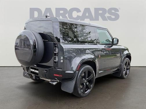 2024 Land Rover Defender V8