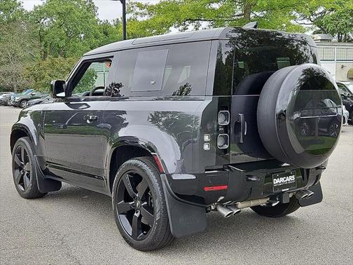 2024 Land Rover Defender V8