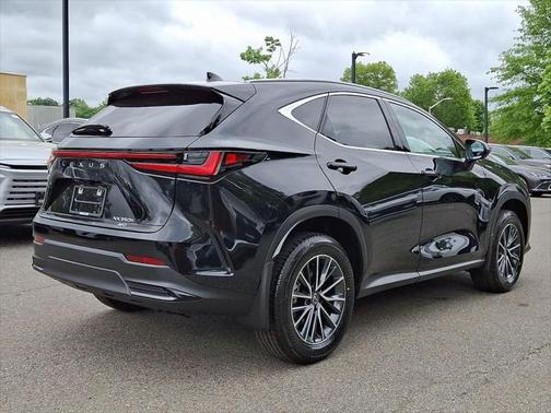 2025 Lexus NX 350h Premium