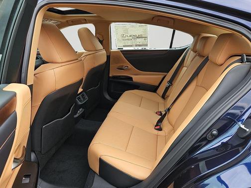 2025 Lexus ES 350 Base