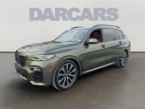 2022 BMW X7 M50i