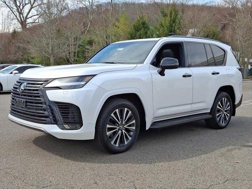 2024 Lexus LX 600 Premium